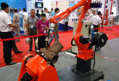 山東礦機(jī)智能機(jī)器人閃耀中日韓產(chǎn)業(yè)博覽會(huì)，引領(lǐng)礦山機(jī)械銷售新紀(jì)元